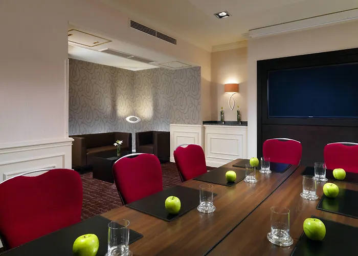 Marriott Hotel 5*